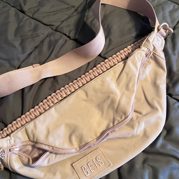 Beis atlas pink sports crossbody - Picture 2 of 3